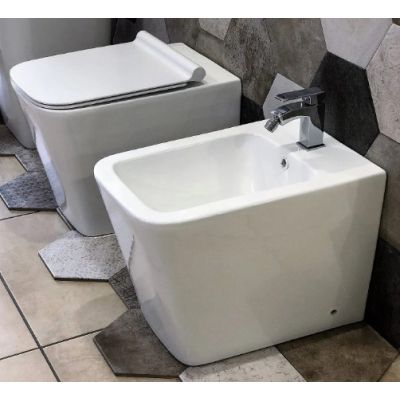 WC FILO MURO EDGE LANERI